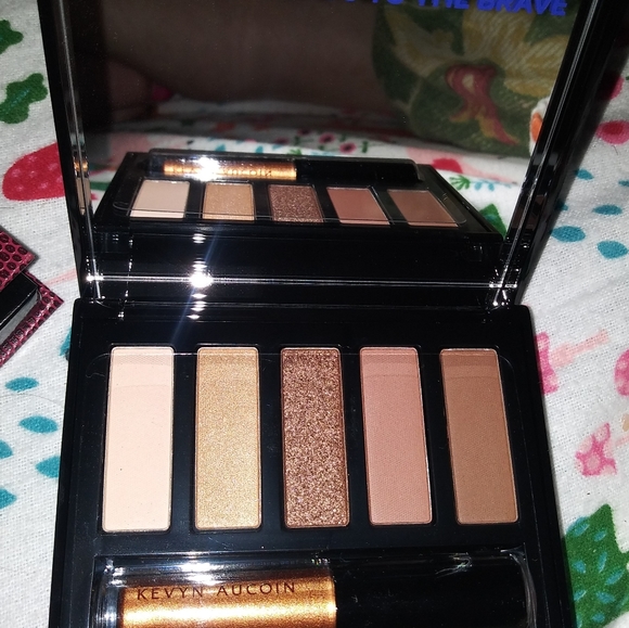 High End Make up - Picture 3 of 3